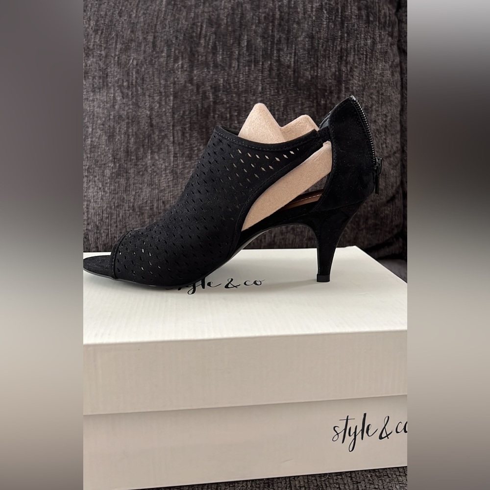 Style & co heels. Size 7.5 true to size …